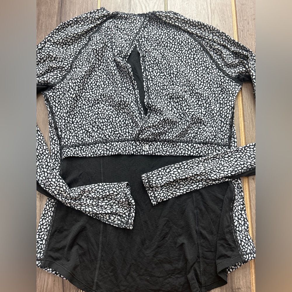Lululemon open back top - Picture 2 of 3